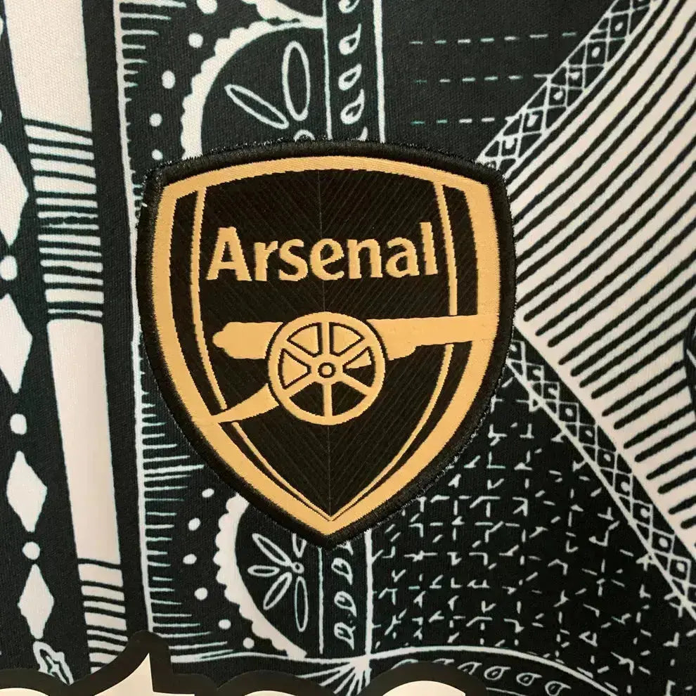 Maillot Arsenal Concept "TOTALEMENT NOIR" 2025 Yama