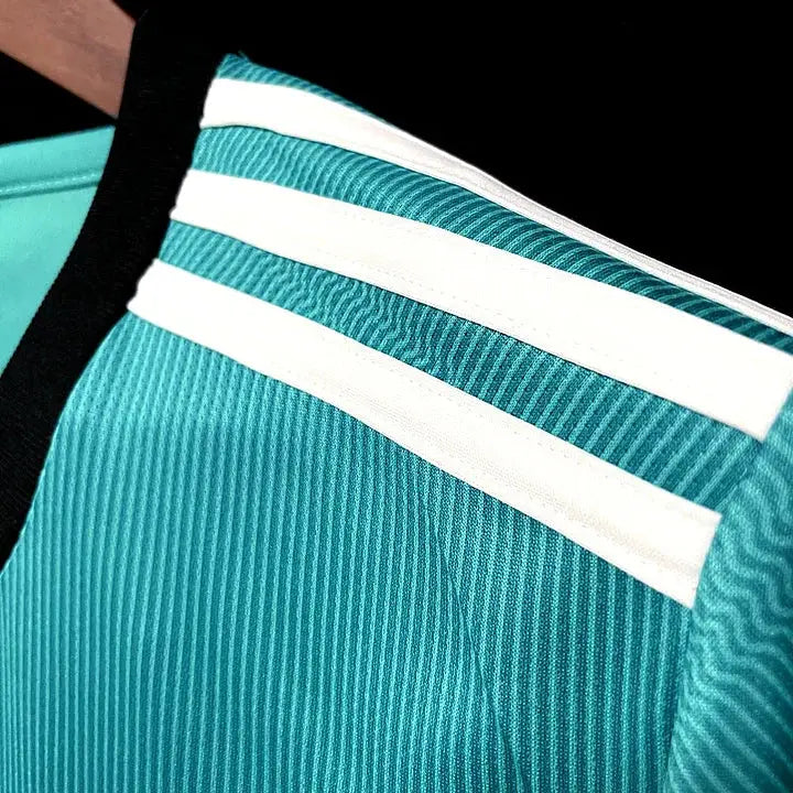 REAL MADRID MAILLOT THIRD 2021/2022 Onze Maillots